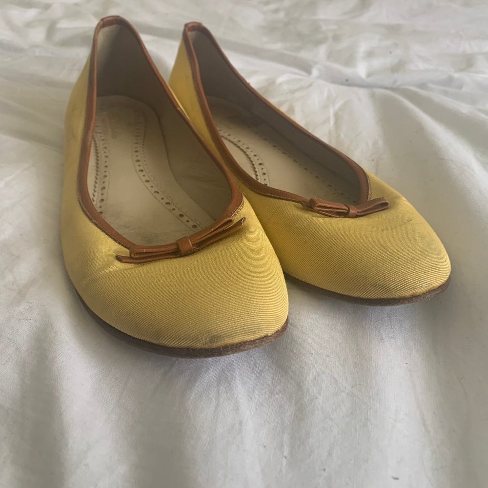 Brooks Brothers Yellow Grosgrain Flats with Saddl